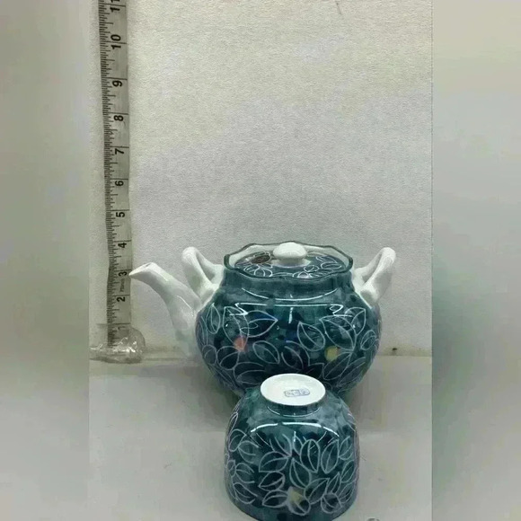 Japanese Dobin - Blue Floral Porcelain Arita-Yaki Teapot tea cups set - Picture 9 of 15